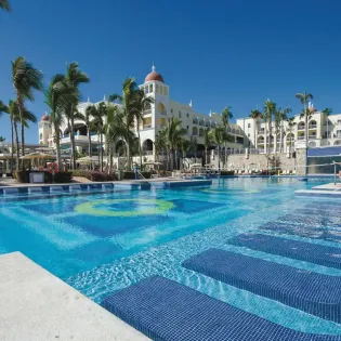 6 riu palace cabo san lucas resortpool