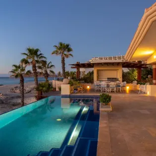 6 villa de la playa pool beach