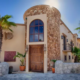 6 villa descanso front door