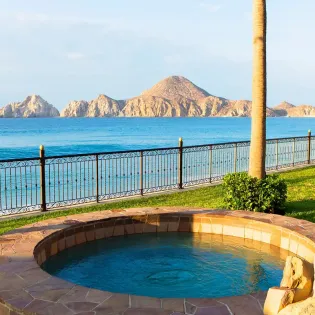 6 villa la estancia jacuzzi