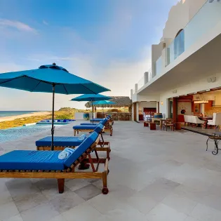 6 vllla bahia de los frailes patio