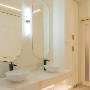 60 villa mareas bathroom