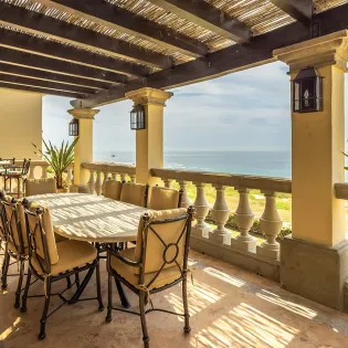 60 villa mariposa terrace
