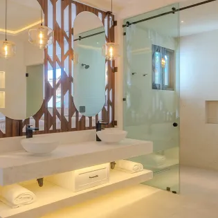 62 villa mareas bathroom