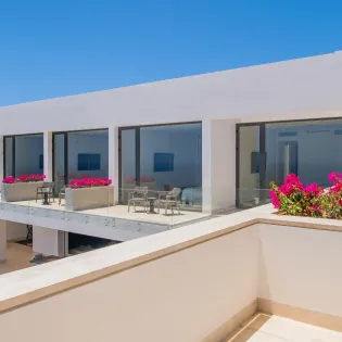 63 exterior villa aurora