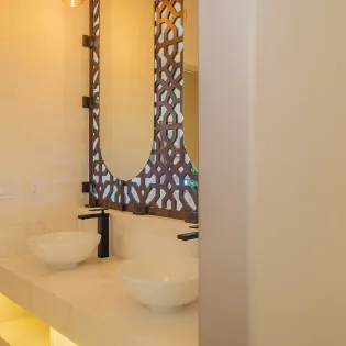 64 villa mareas bathroom