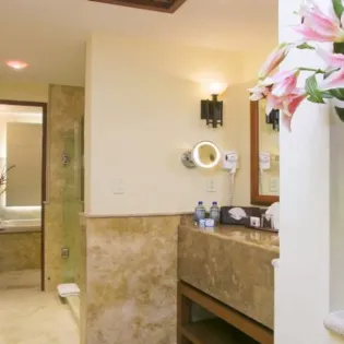 65 bathroom 7 playa grande eagles nest