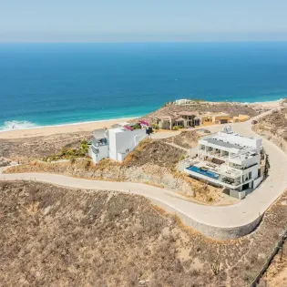 67 exterior villa aurora