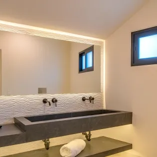 68 villa mareas bathroom