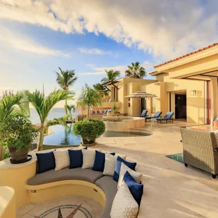 7 exterior casa bella