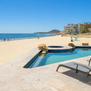 7 exterior villa costa azul
