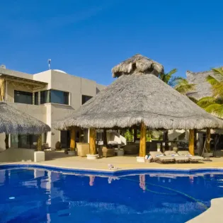 7 exterior villa marlin