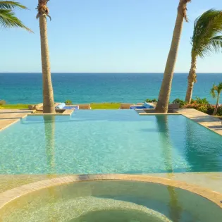 7 exterior villa piedra blanca