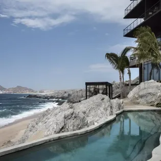 7 the cape a thompson hotel poolside