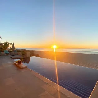 7 villa de la playa pool sunset
