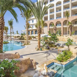 7 villa la valencia resort spa