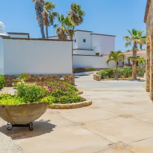 70 casa grande grounds1