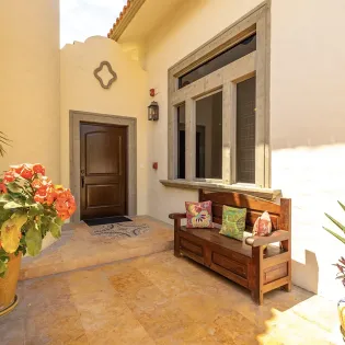 70 villa mariposa exterior