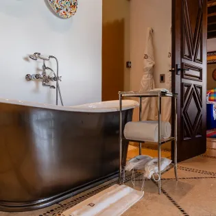 77 bathroom la datcha  1