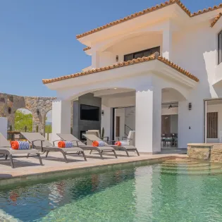 8 exterior villa bella vida