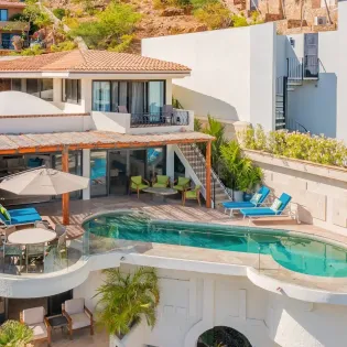 8 exterior villa bella vista