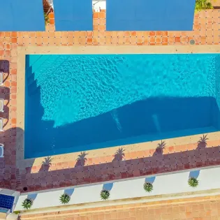 8 exterior villa carolina
