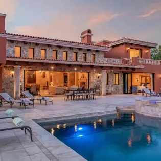 8 exterior villa cortez
