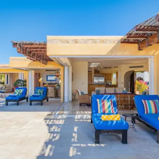 8 exterior villa dos vistas
