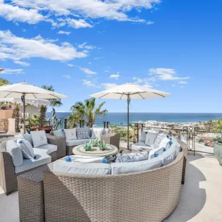 8 exterior villa marisal