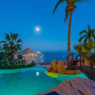 8 exterior villa miramar