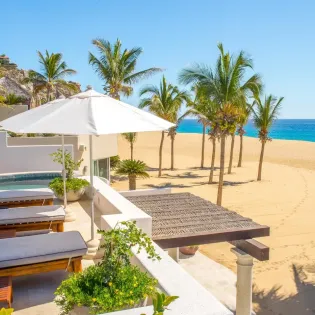 8 exterior villa pacifica