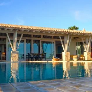 8 exterior villa piedra blanca