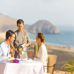 8 guaycura boutique hotel beach club   spa beach