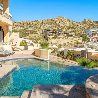 8 sunrise villa