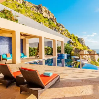 8 villa bellissima