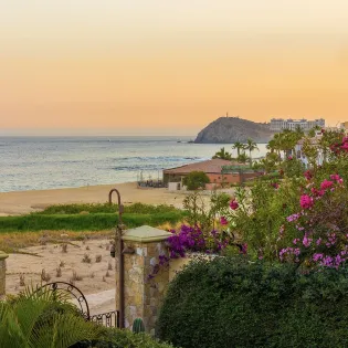 83 villa mariposa beachview