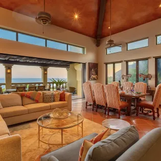 88 villa mariposa livingarea