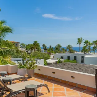 9 casa margarita 2025 balcony