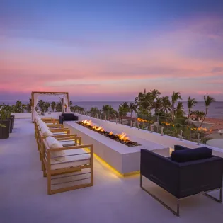 9 exterior casa aqua blanca