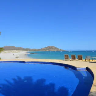 9 exterior villa marlin