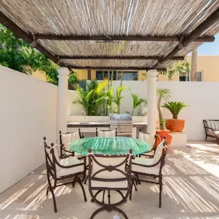 9 exterior villa tamika