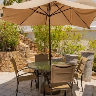 9 villa california exterior