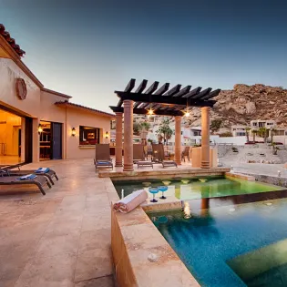 9 villa descanso hot tub 2