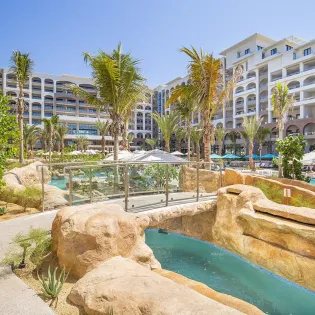 9 villa la valencia resort spa