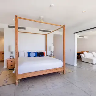el ganzo largeroomonebedroom2