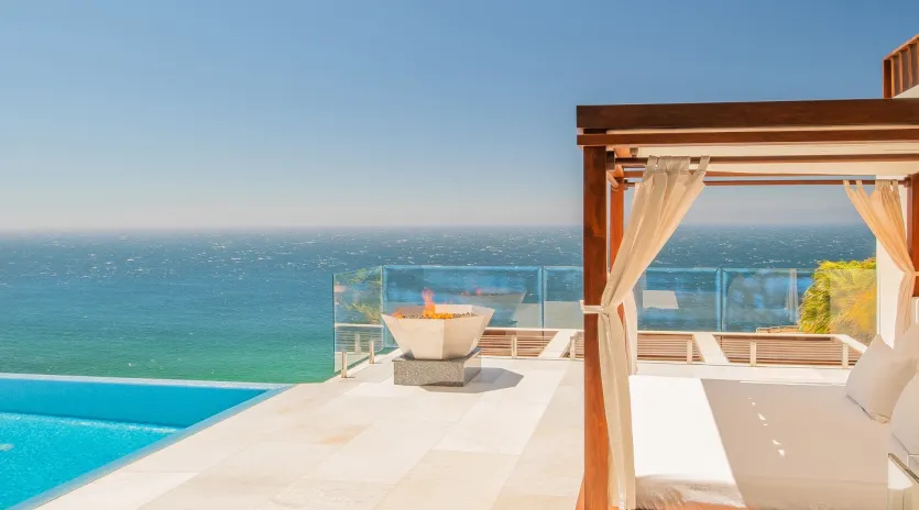 1 exterior mantea casa cabo