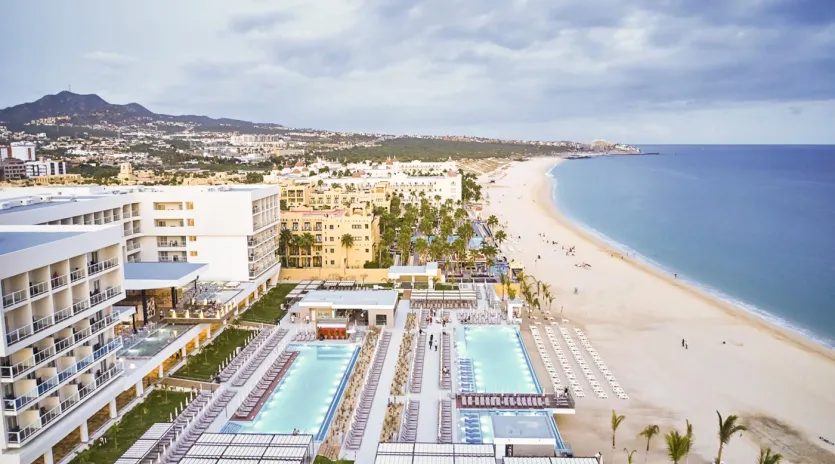 1 exterior riu palace baja california
