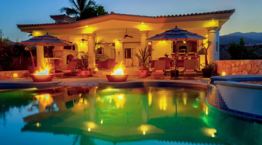 1 exterior villa esquina