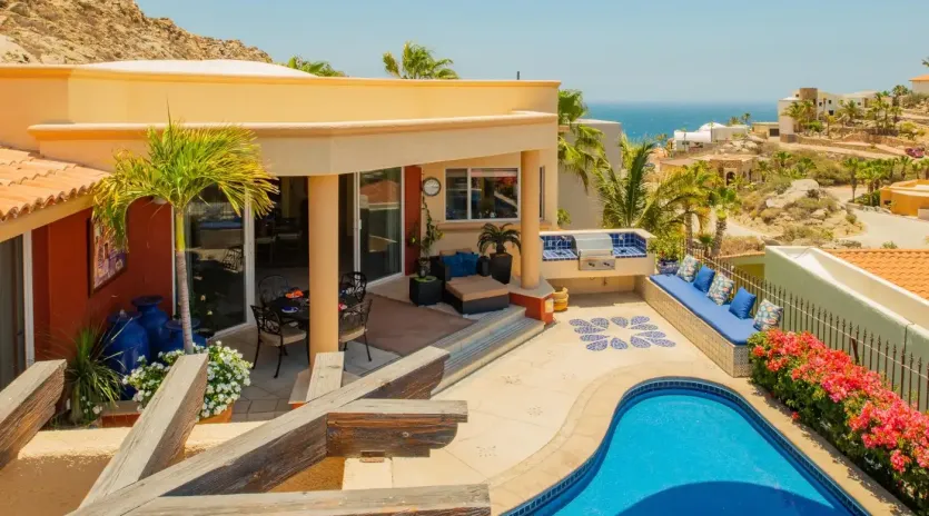 1 exterior villa ladrillo