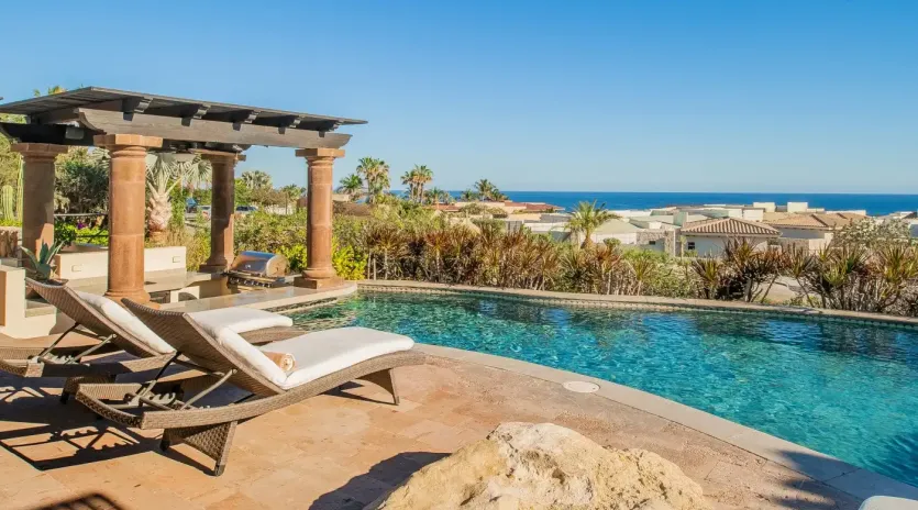1 exterior villa vista al mar